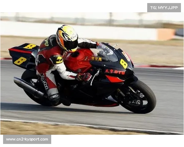 CSBK珠海站现多次位置交替，黄至禺与肖进碰撞引发赛事仲裁讨论