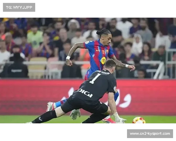 巴萨2-0埃尔切，拉菲尼亚传射助球队领跑积分榜